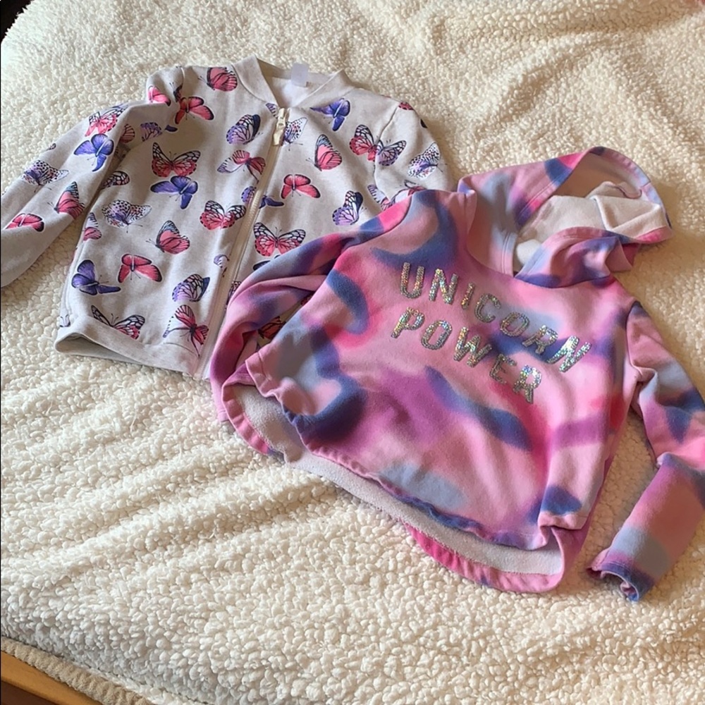 Bundle of 2 girls Carters sweatshirts
